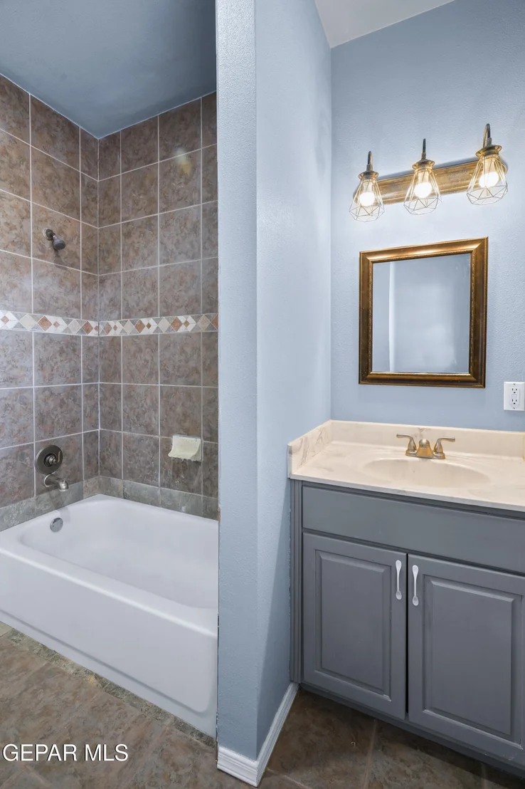 Photo of 3020 Wheeling Avenue