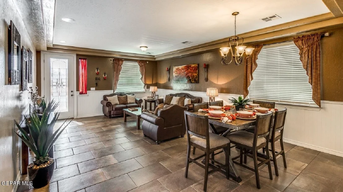 Photo of 10712 Aaron Street