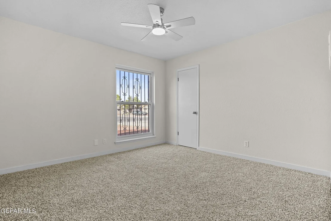 Photo of 936 ONEIDA Drive
