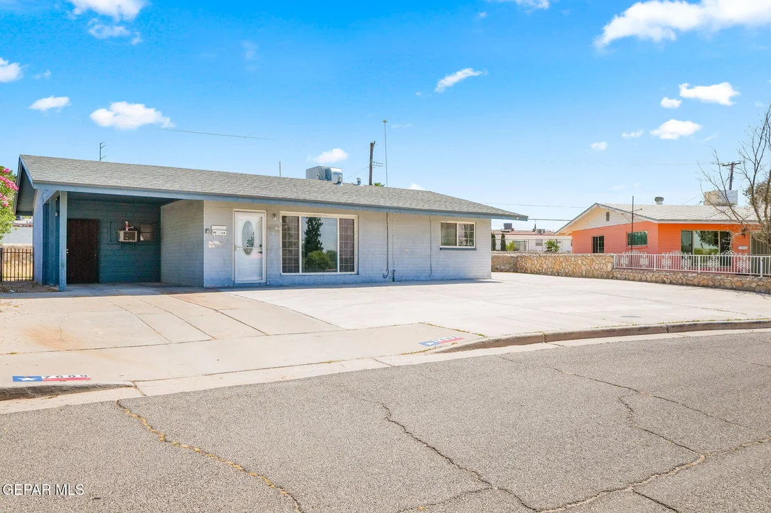 Photo of 7609 VERONA Circle