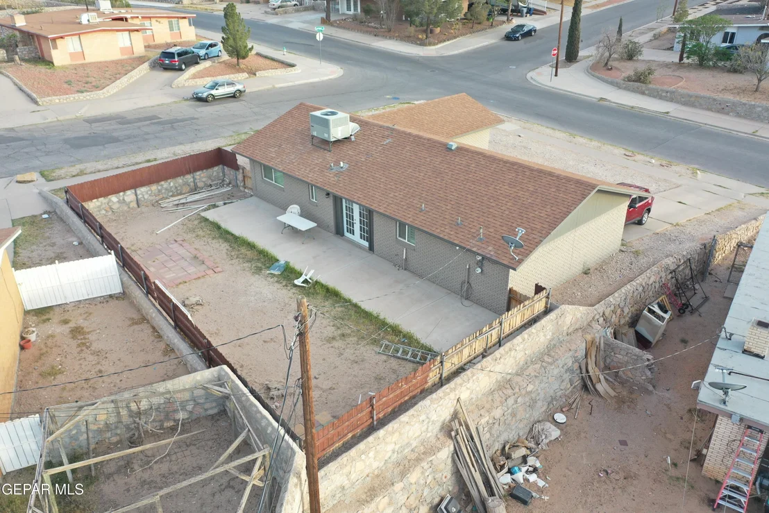 Photo of 301 Mardi Gras Drive