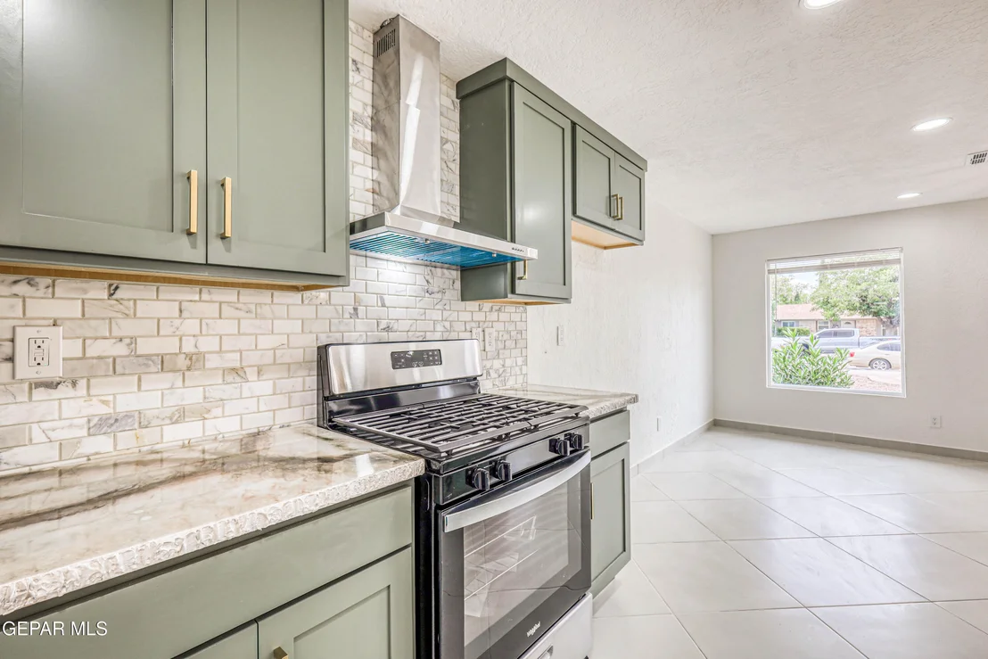 Photo of 712 CARABINAS Way