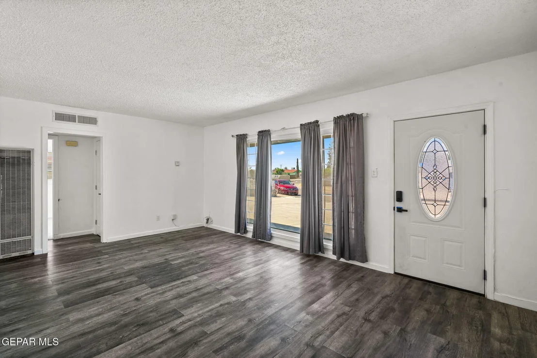 Photo of 7609 VERONA Circle
