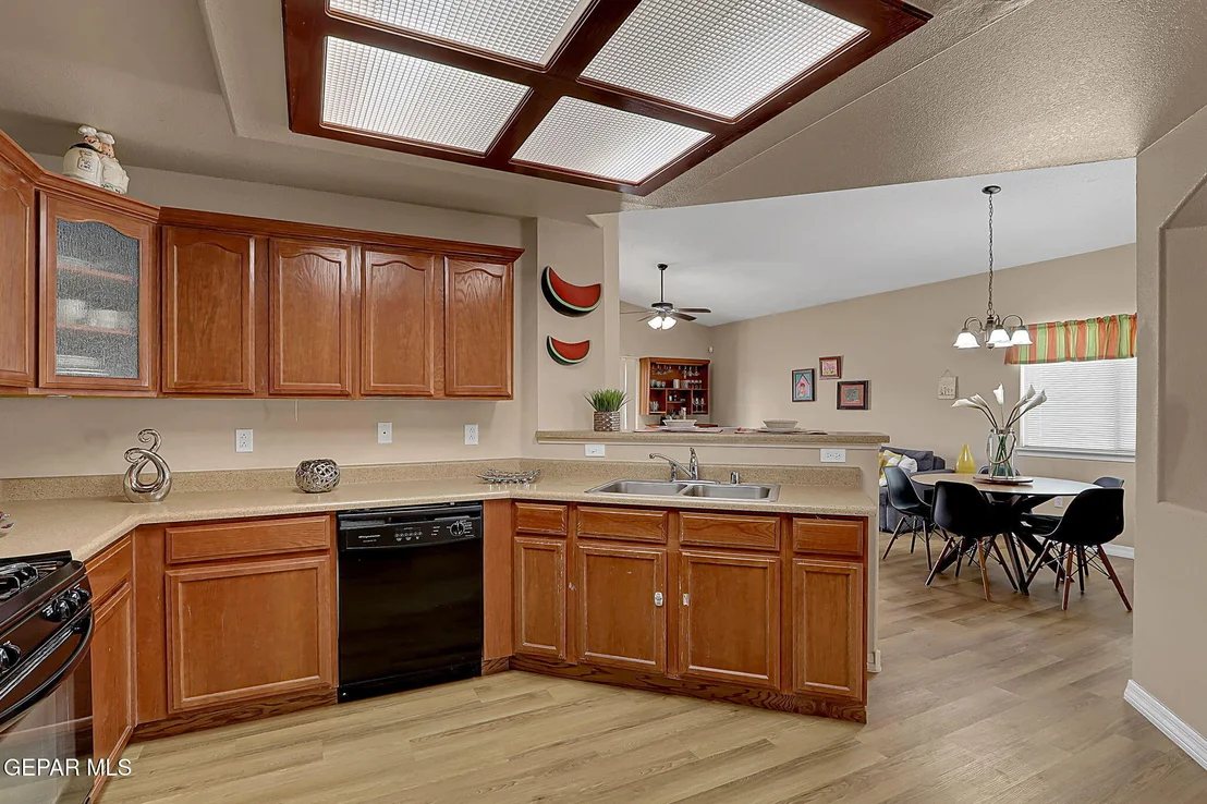 Photo of 7101 Luz De Sol Drive