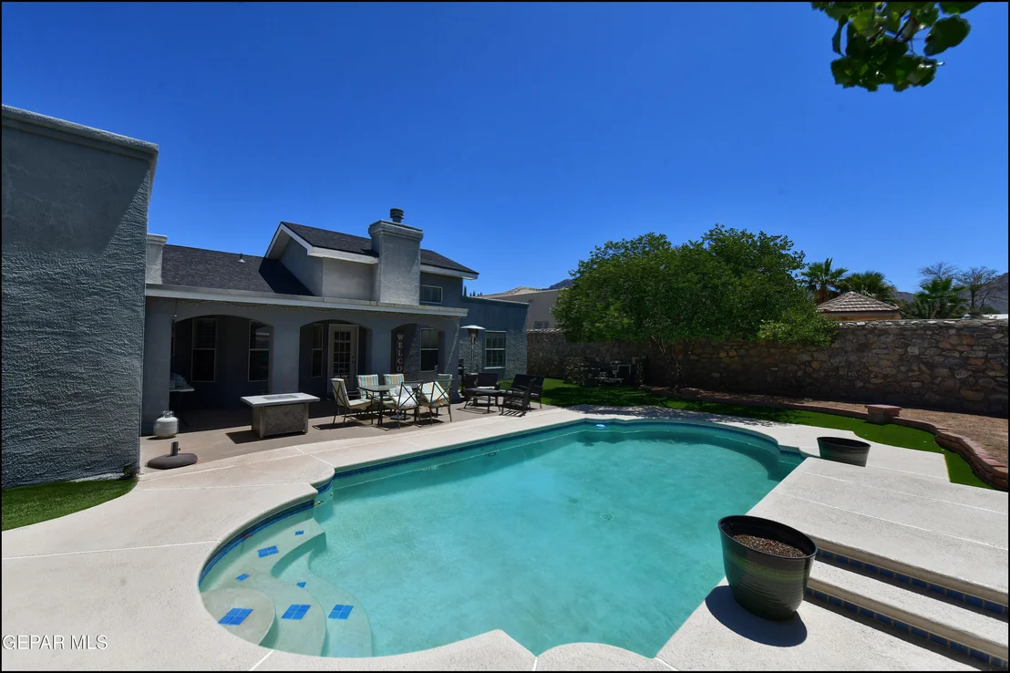 Photo of 6516 Isla del Rey Drive