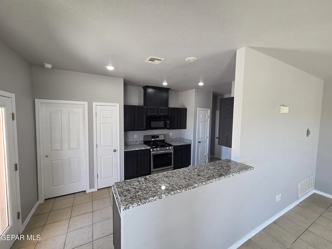 Photo of 10400 SILVERCLOUD Drive