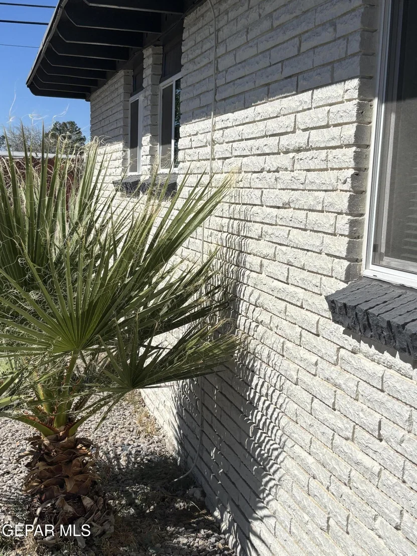 Photo of 7874 Broadway Drive
