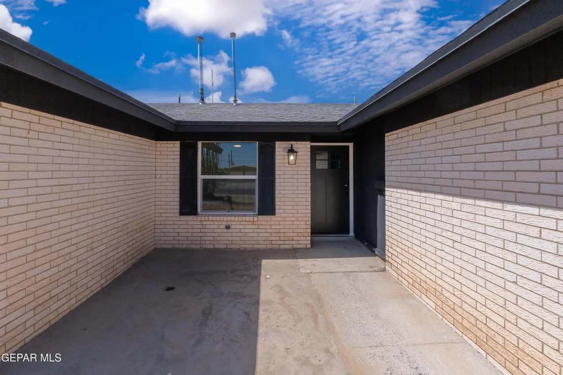 Photo of 2021 Solano Drive