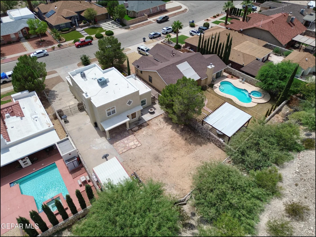 Photo of 7653 DIANJOU Drive