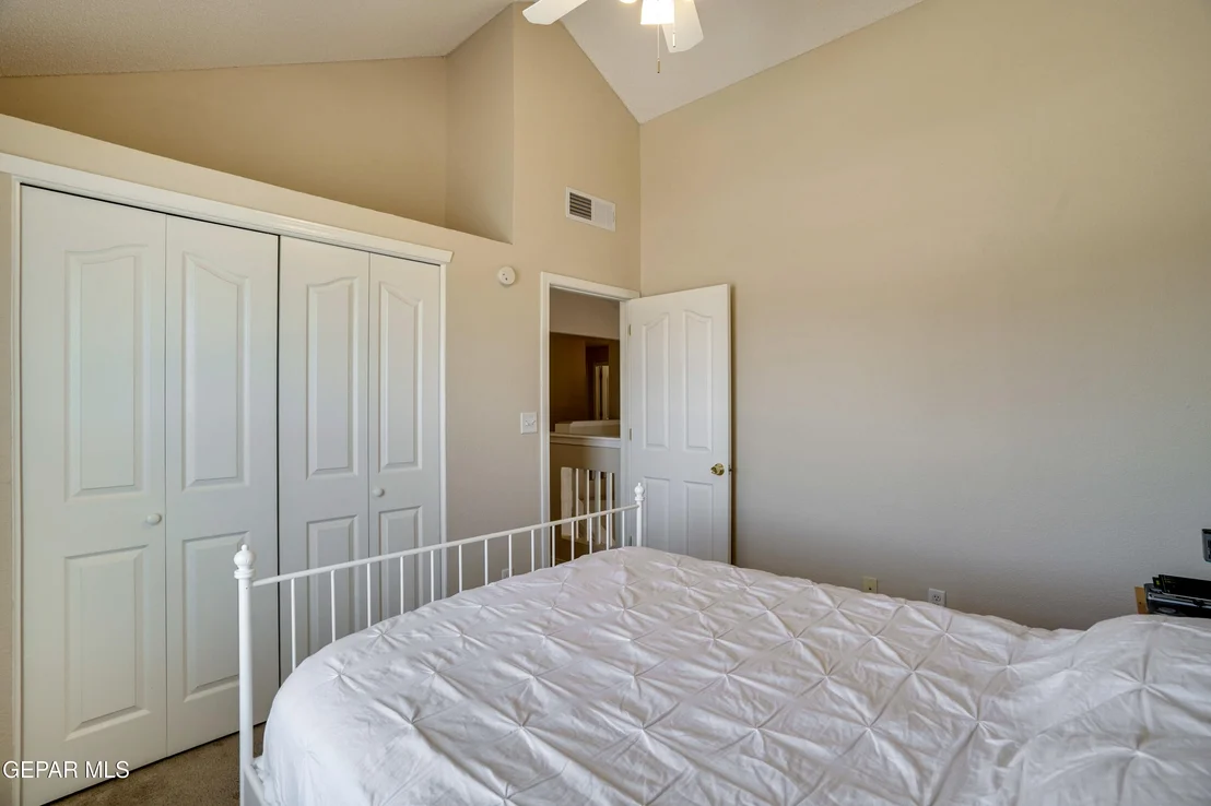 Photo of 13261 Walker Post Avenue