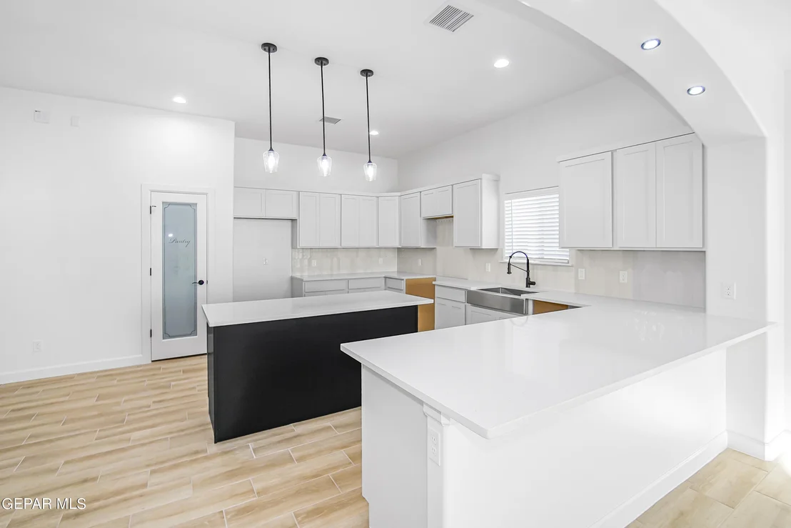 Photo of 6072 Dalhart Drive