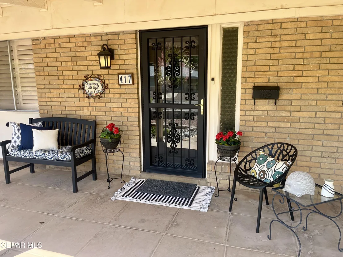 Photo of 417 INDIAN BLUFF Road