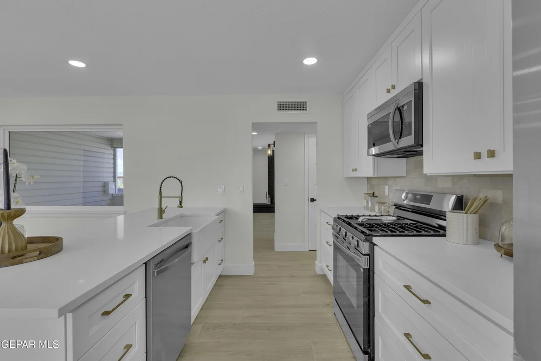 Photo of 2153 SEPTIEMBRE Drive