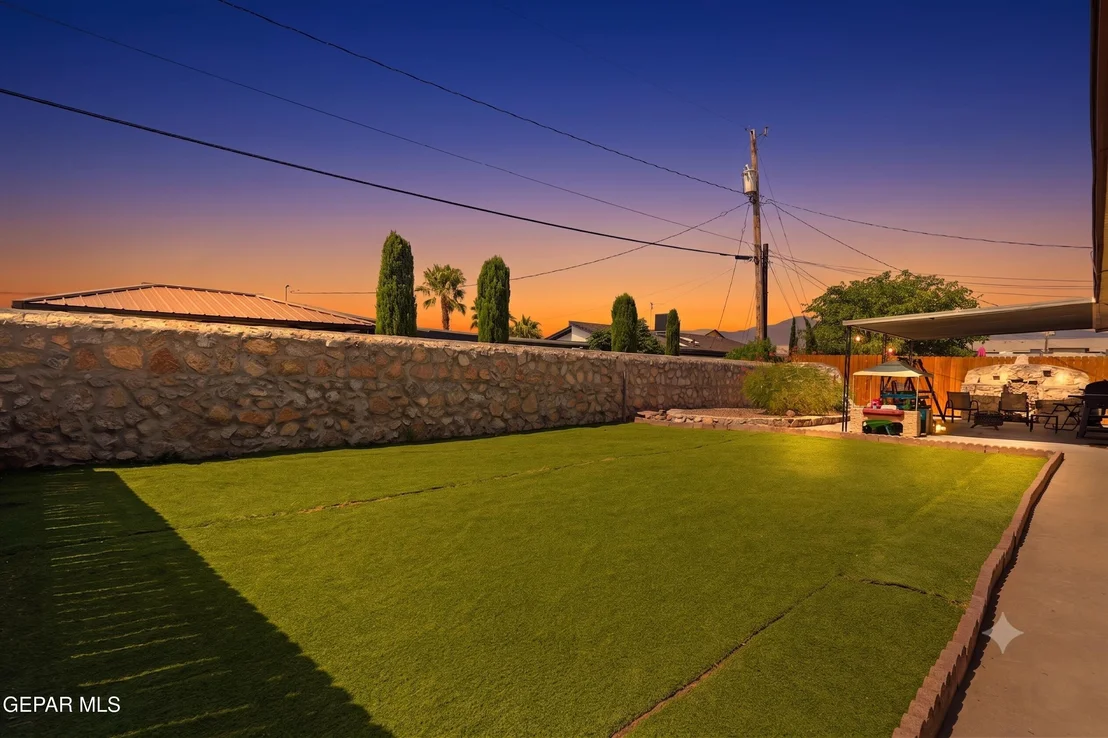 Photo of 5804 TAUTOGA Drive