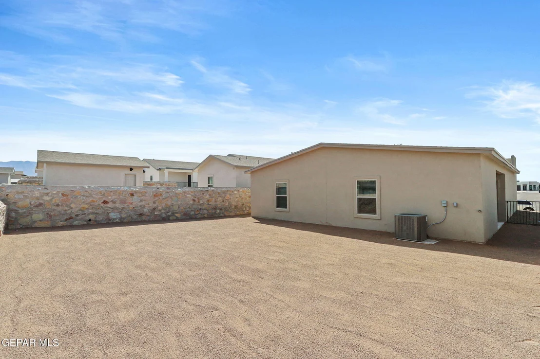 Photo of 542 Spanish Oak Drive
