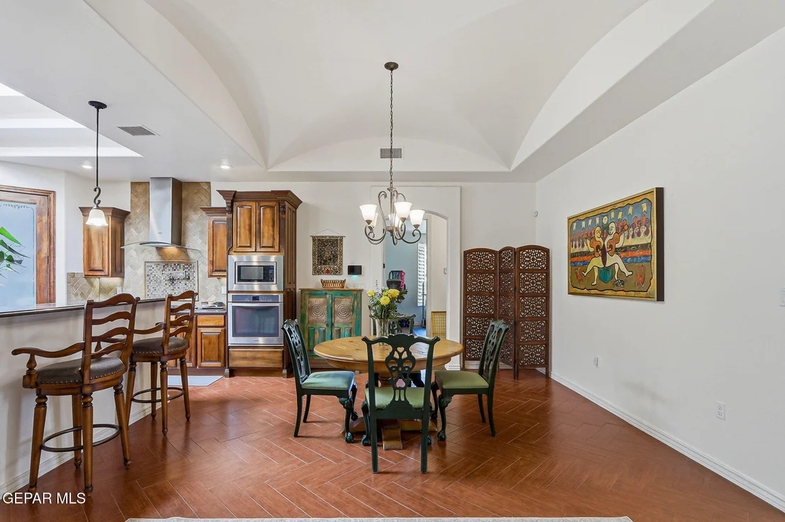 Photo of 6163 FRANKLIN DOVE Avenue