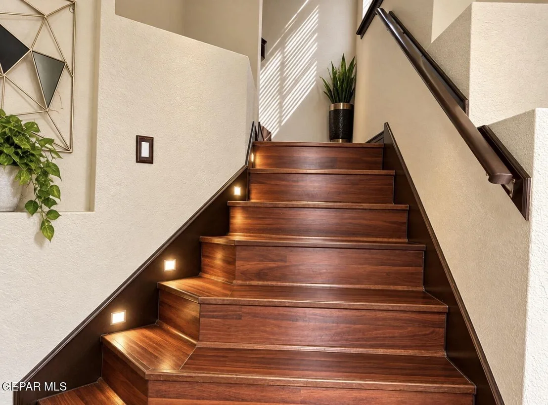 Photo of 3025 OAK TOWER Place