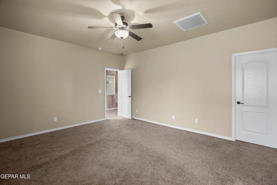 Photo of 789 PIXTON Road