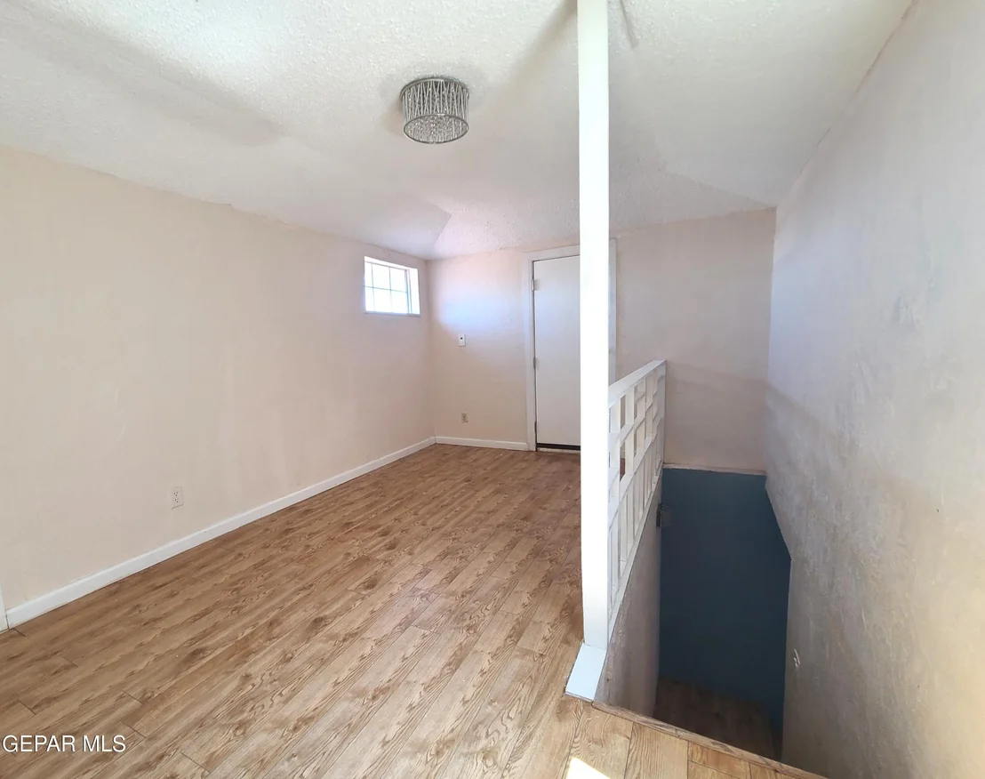 Photo of 1714 BANKER Road