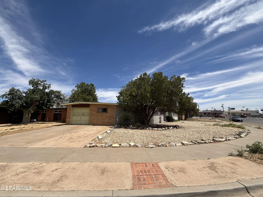 Photo of 5219 JERRY Drive