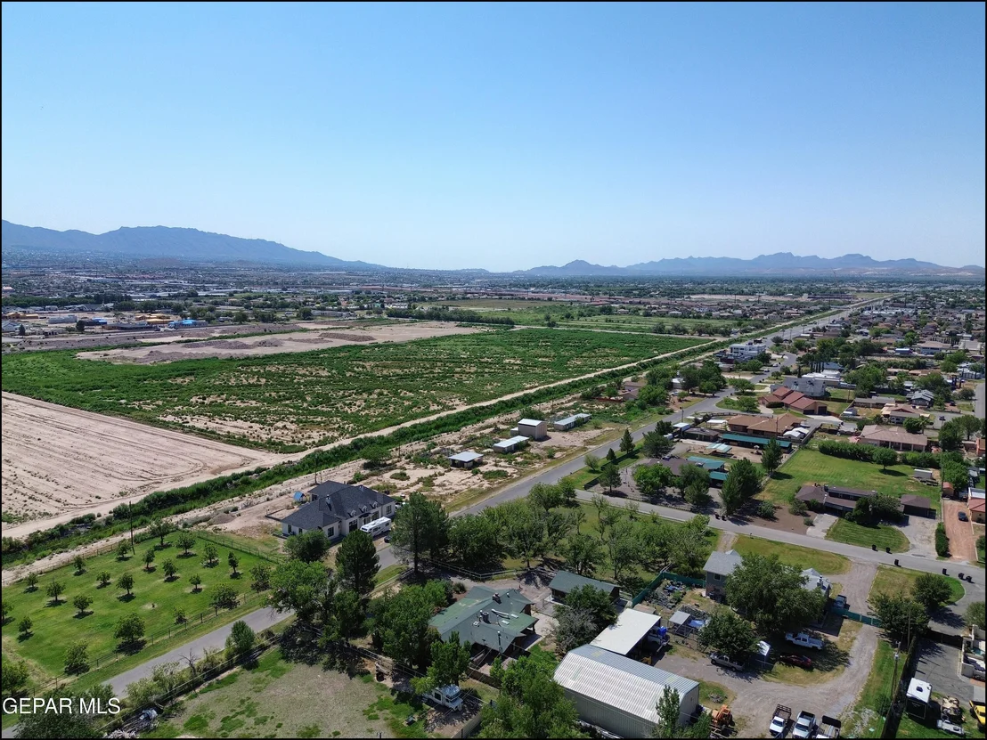 Photo of 6525 UPPER VALLEY Road