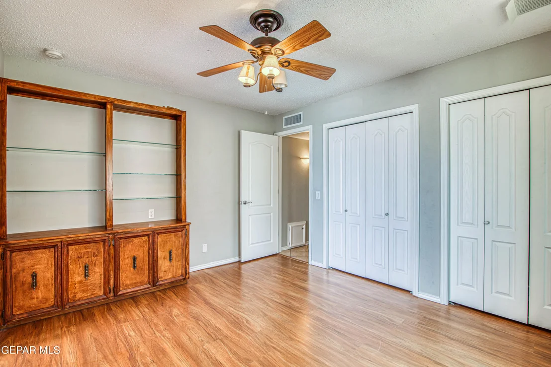 Photo of 2915 STONE EDGE Road