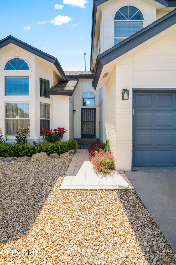 Photo of 2905 CAMARENA Place