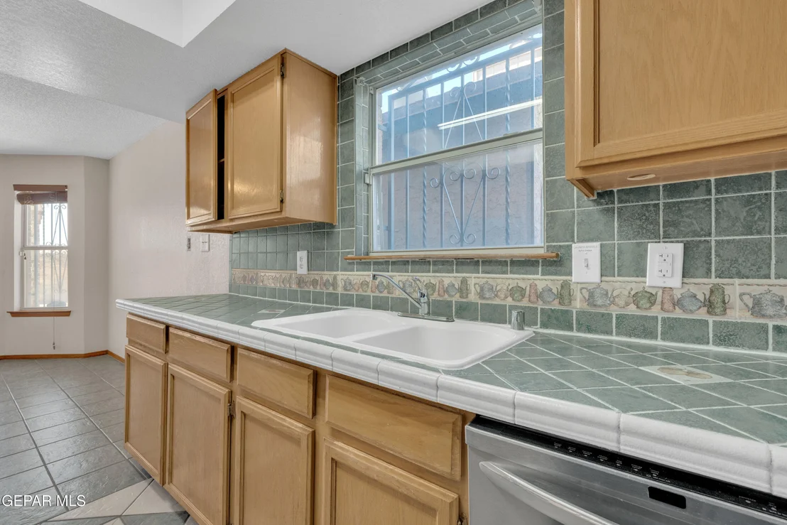 Photo of 12176 JOSE CISNEROS Drive