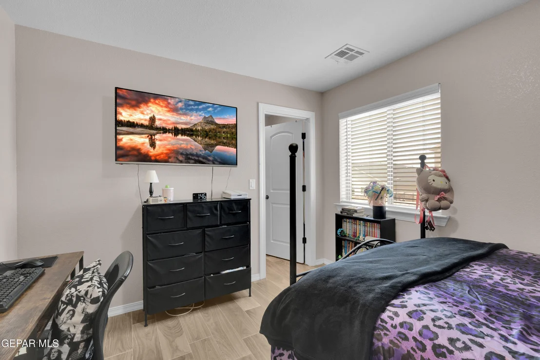 Photo of 7837 ENCHANTED RIDGE Drive