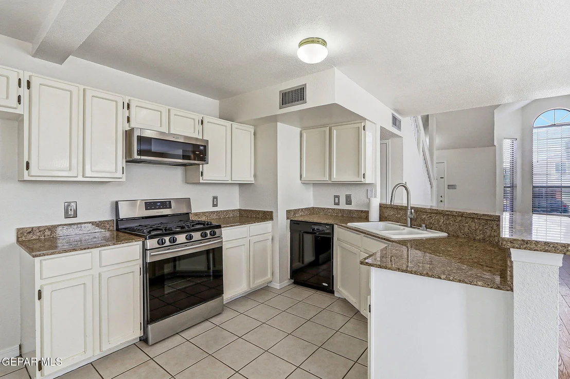 Photo of 7109 OVAL ROCK Drive