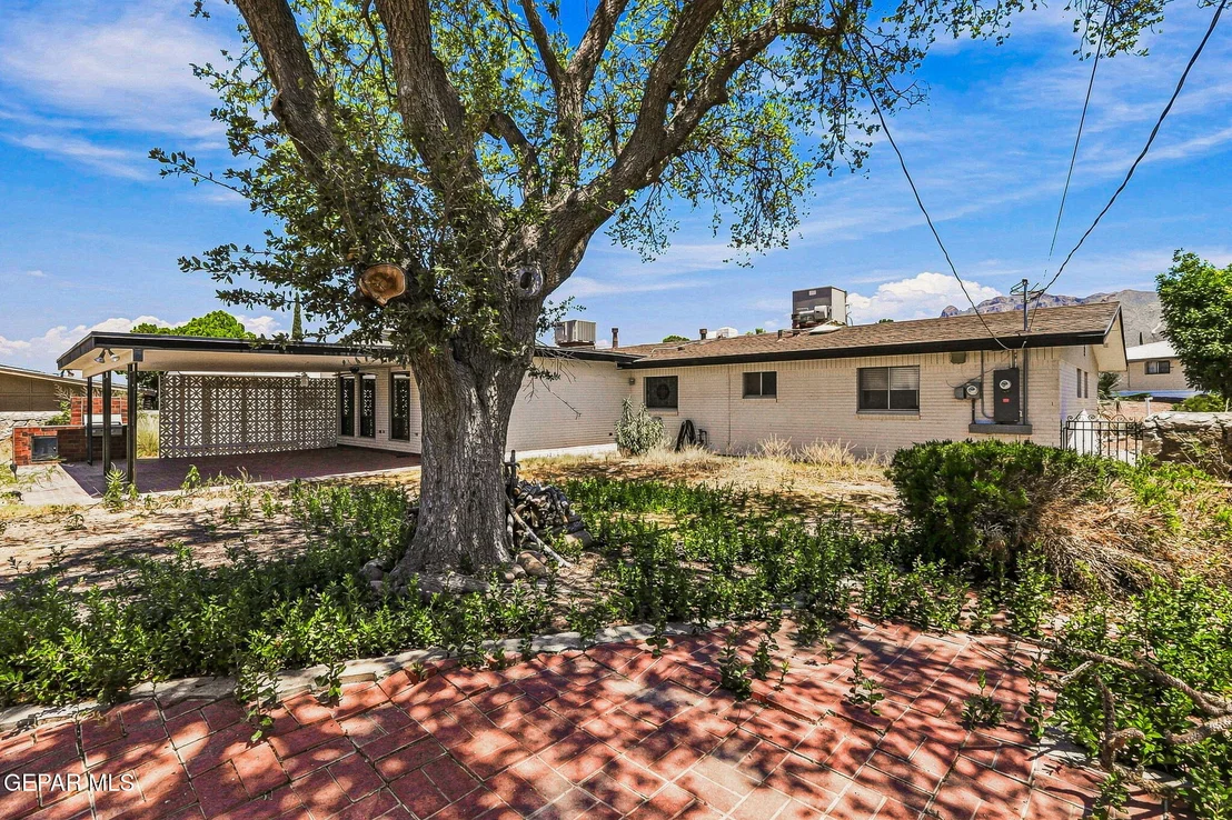 Photo of 259 Crown Point Drive
