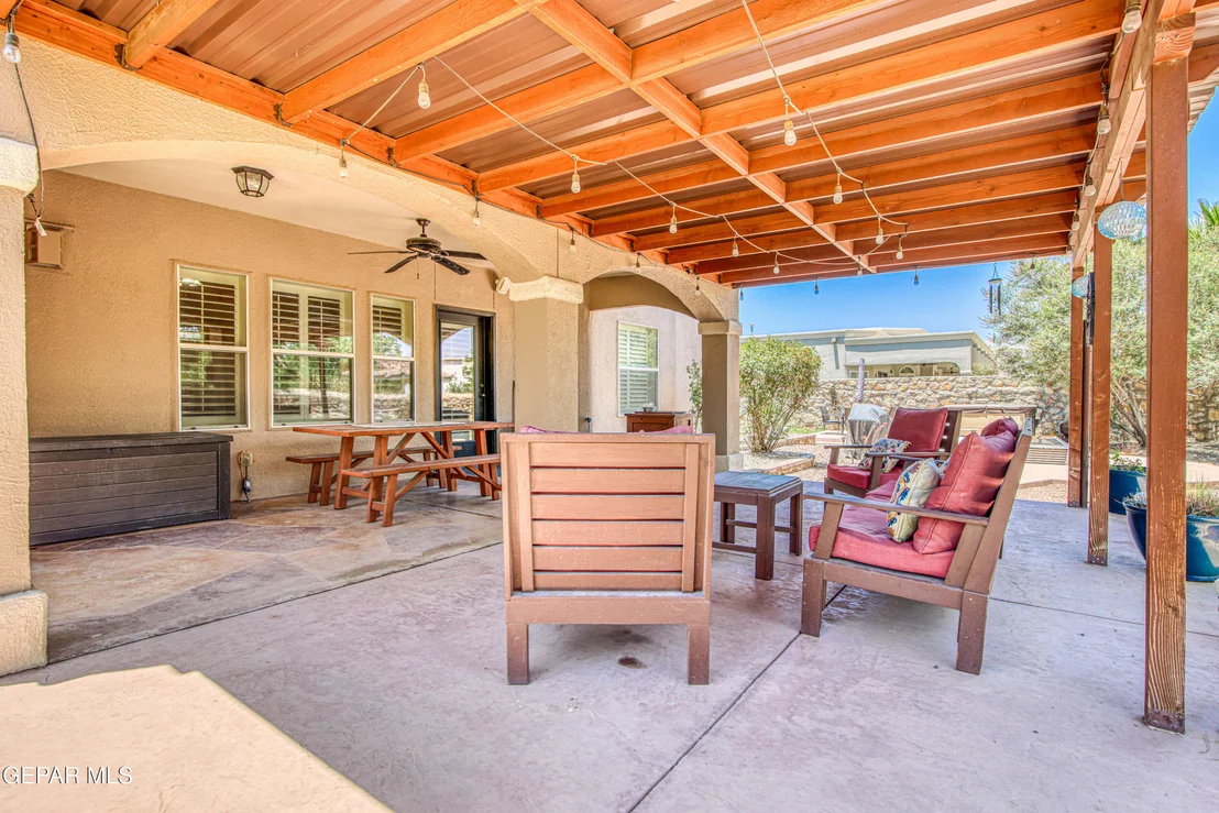 Photo of 5800 ANGEL Street