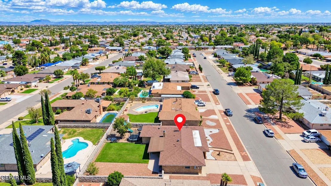 Photo of 10605 CAUSEWAY Drive