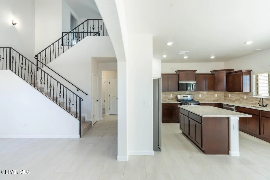 Photo of 7536 Enchanted Point Drive