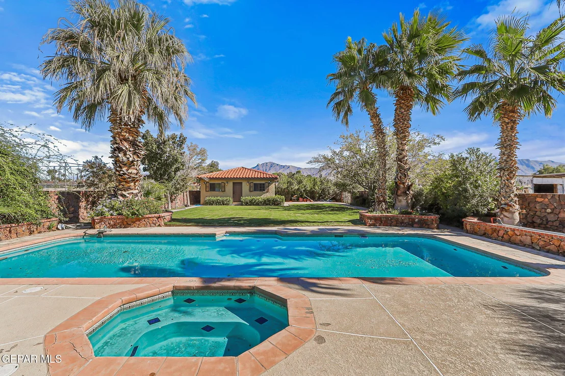 Photo of 3934 Emory rd Road