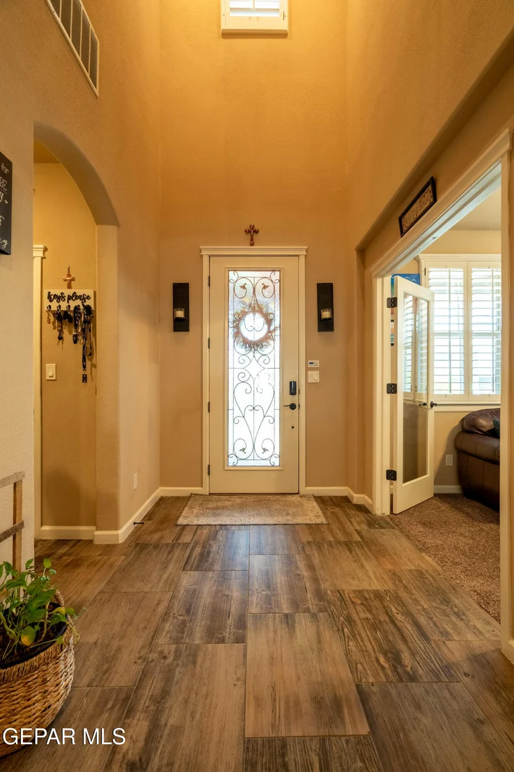 Photo of 7730 Enchanted View Drive