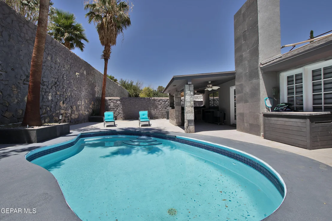 Photo of 6777 Villa Hermosa Drive