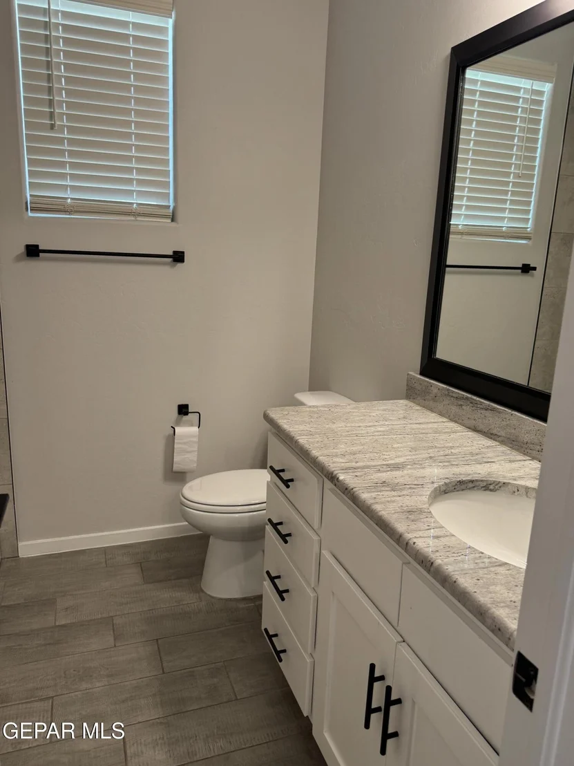 Photo of 388 NAILSEAS Place