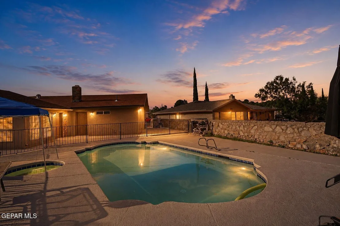 Photo of 1415 MONTE NEGRO Drive