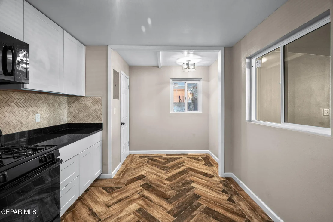 Photo of 3621 Sheppard Ave Avenue