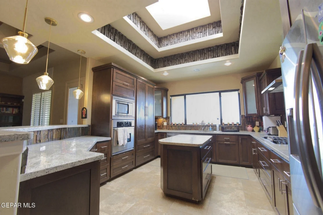 Photo of 14200 RAINBOW POINT Drive