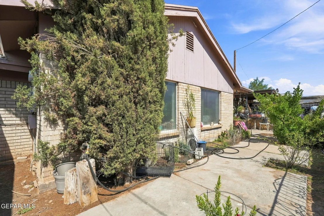 Photo of 8109 Doniphan Drive