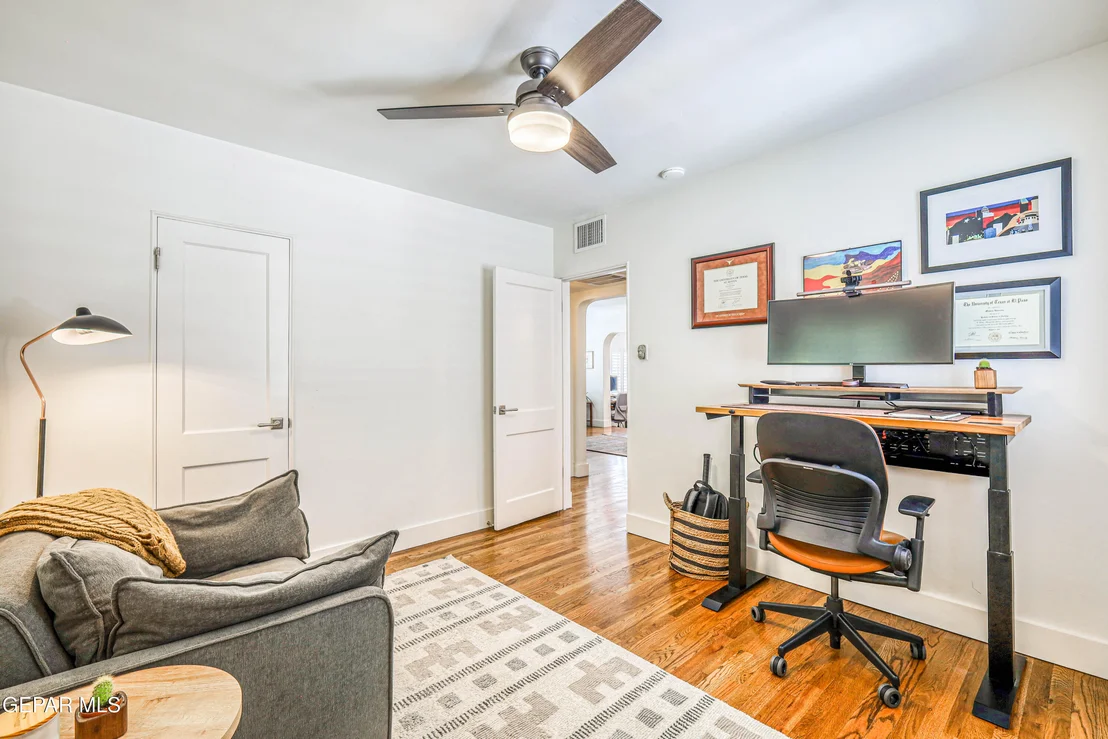 Photo of 2304 FLORENCE