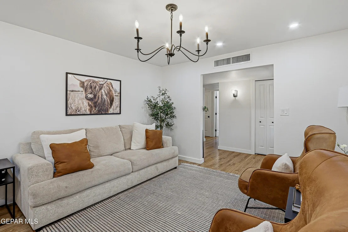 Photo of 10605 CAUSEWAY Drive