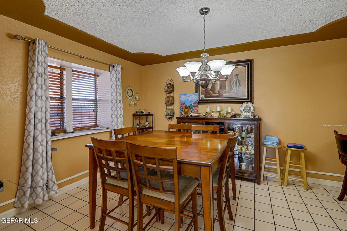 Photo of 15972 N Horizon Boulevard