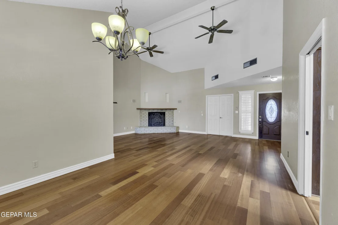 Photo of 2021 GREENLEE Drive