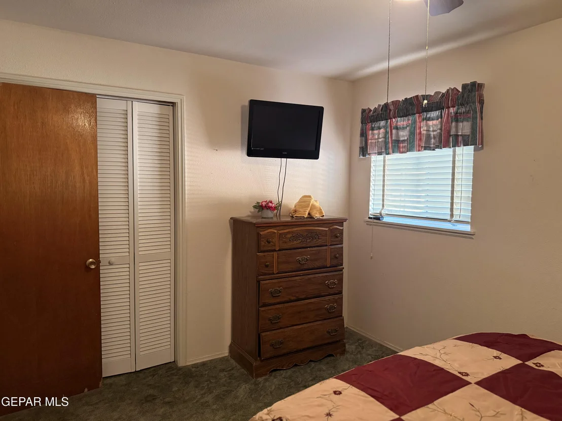 Photo of 5828 STURGEON DR Drive