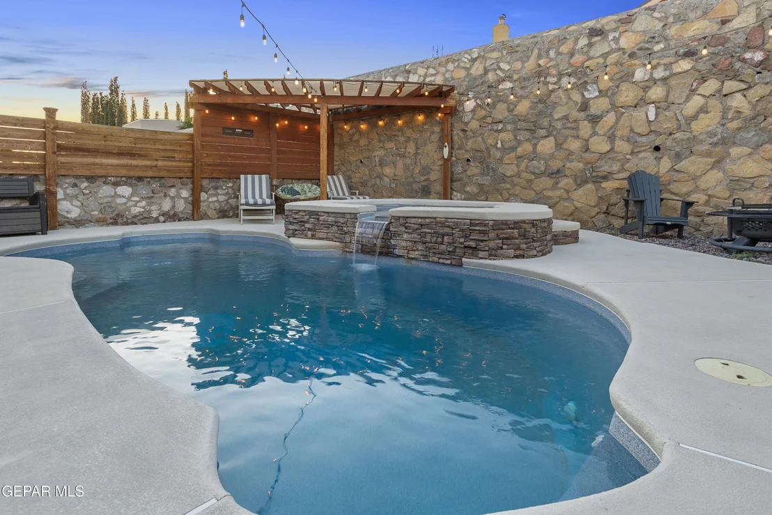 Photo of 6617 PARQUE DEL SOL Drive