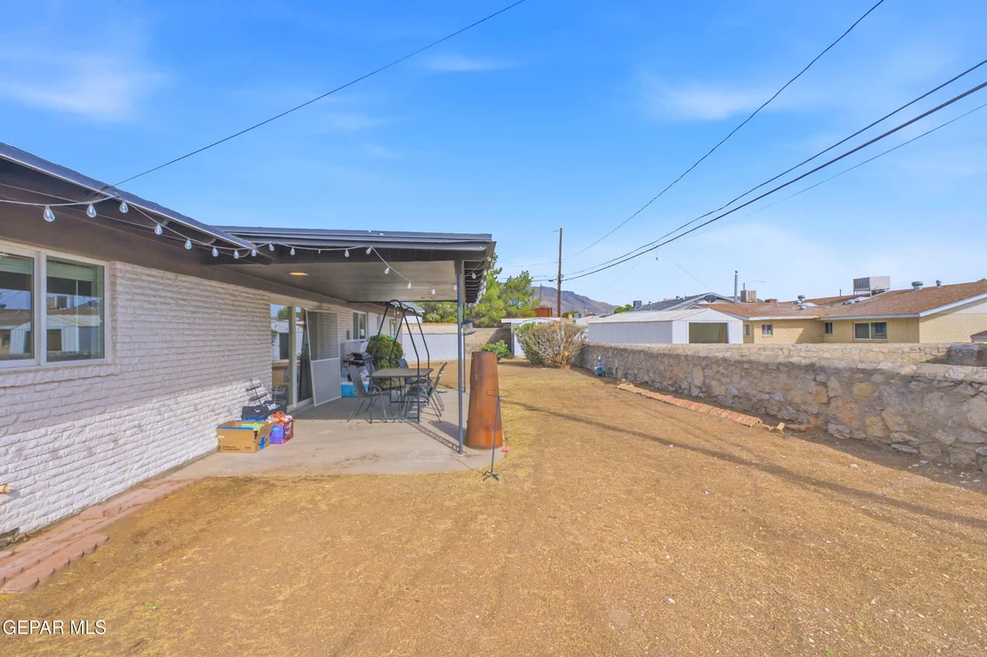 Photo of 224 VIKING Drive