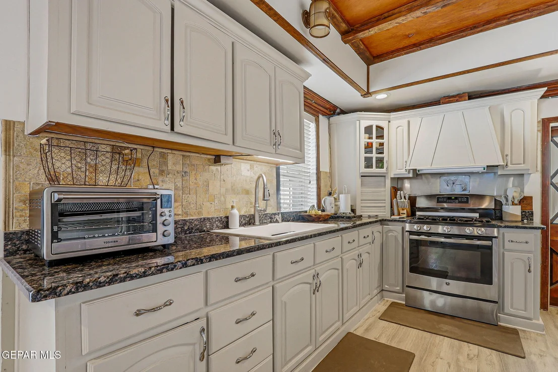 Photo of 146 CROOM Road
